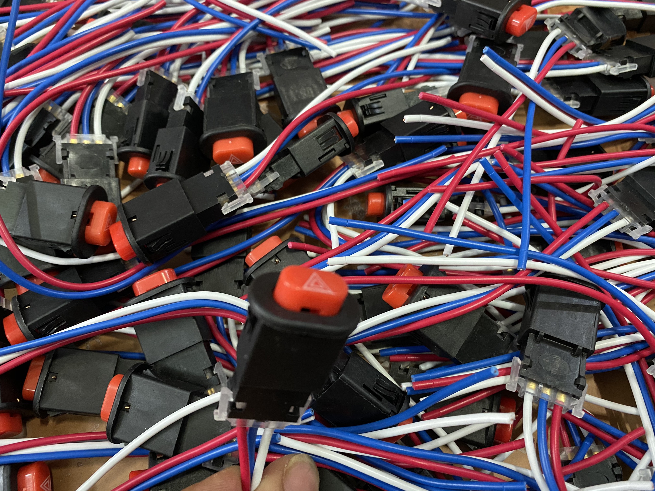 Công tắc Hazard,công tắc ưu tiên