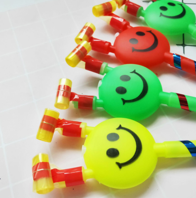Interesting Whistle Toys for Children [Small Type]