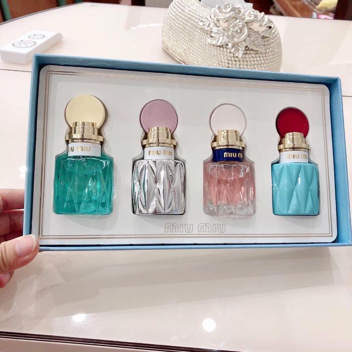 Set 4 chai nước hoa miumiu