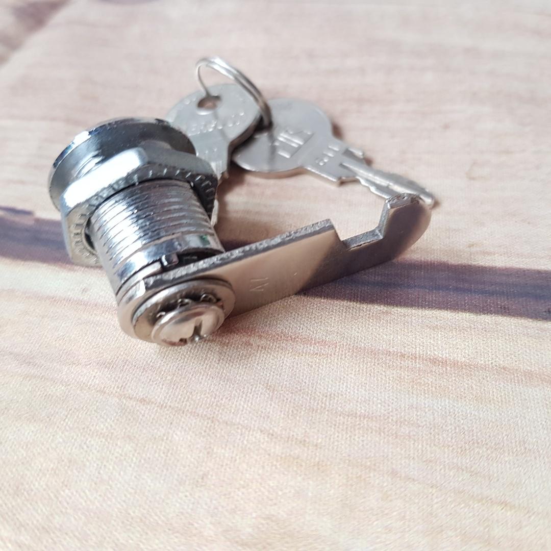 KHÓA TỦ EV TRỤC NGẮN 2.5CM