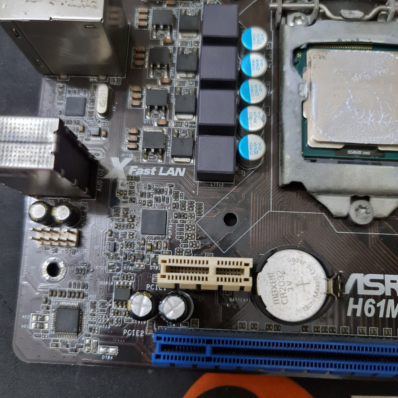 Mainboard Asrock H61M - VS3 - Full zin kèm chặn