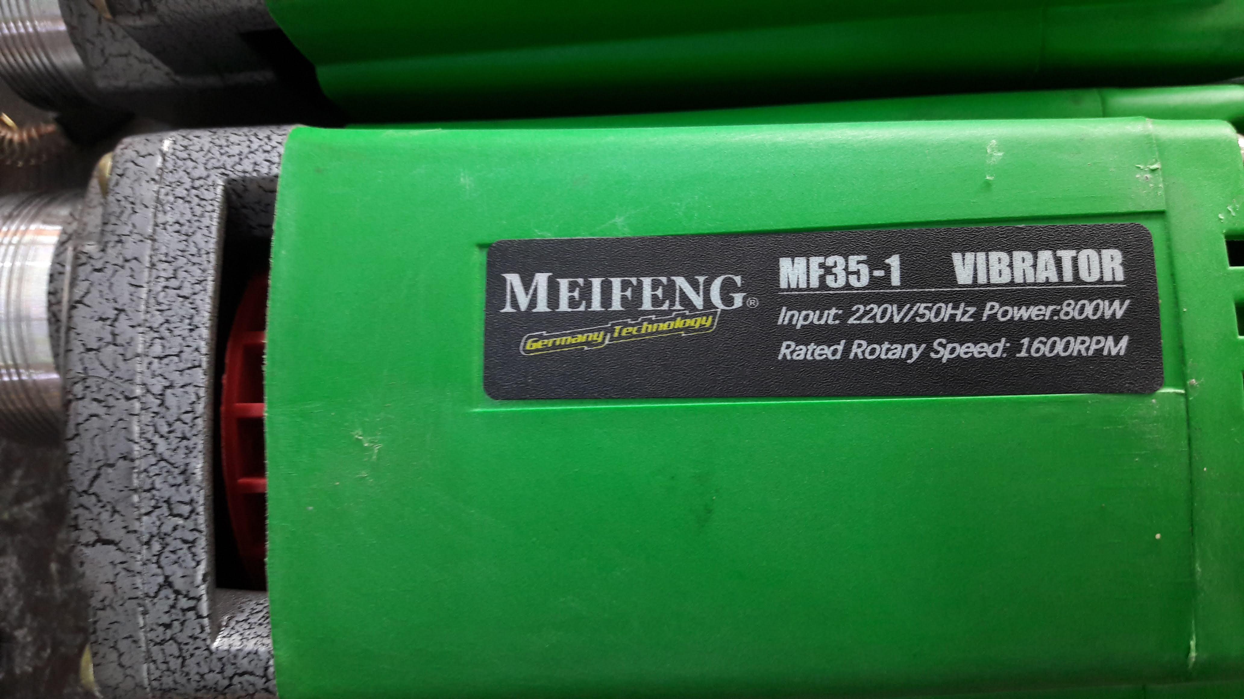 Máy đầm dùi beton