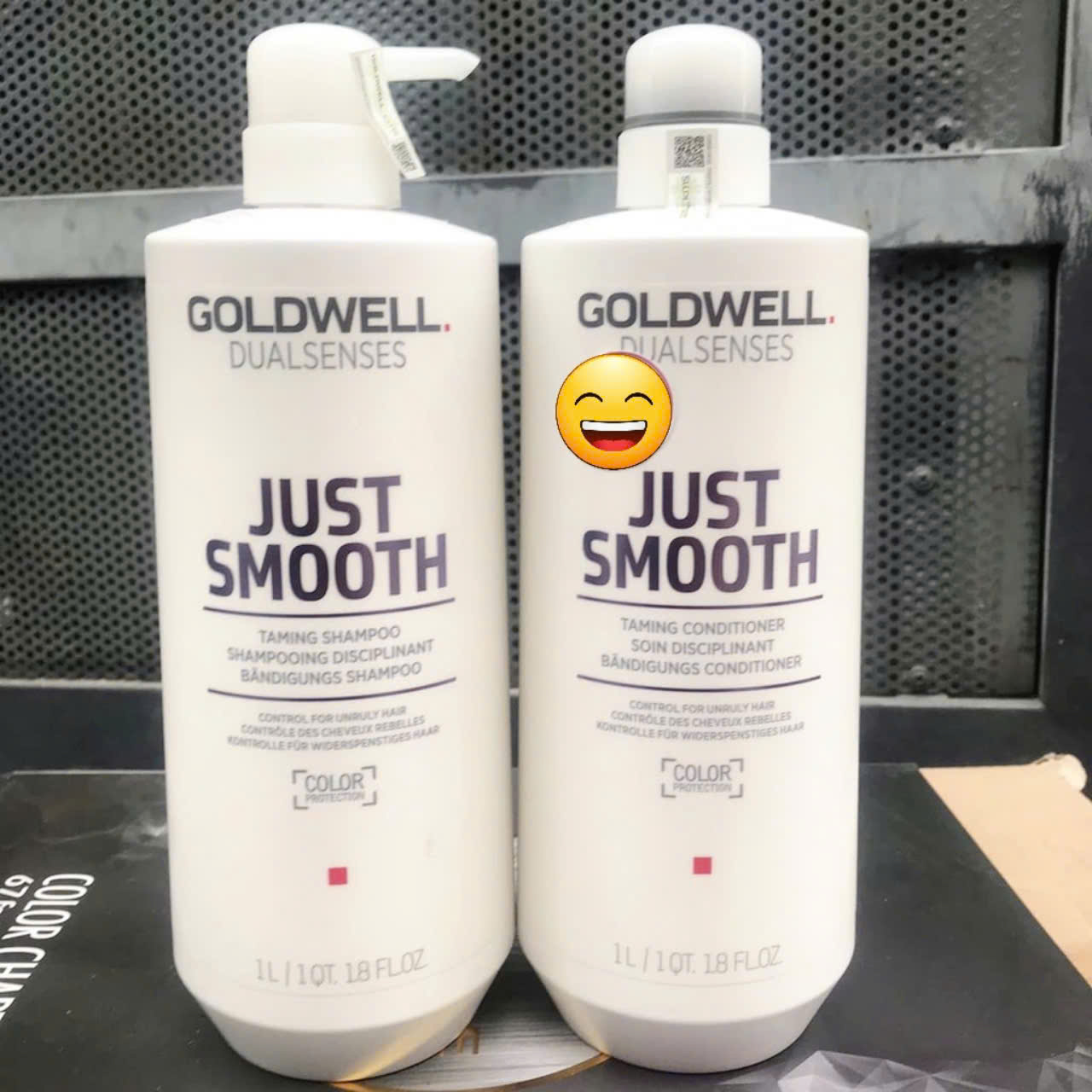Dầu xả suôn mượt thẳng tóc khô gãy mềm mượt Goldwell Just Smooth 1000ML