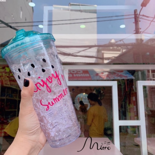 Bình nước 2 lớp làm mát 650ml kèm ống hút