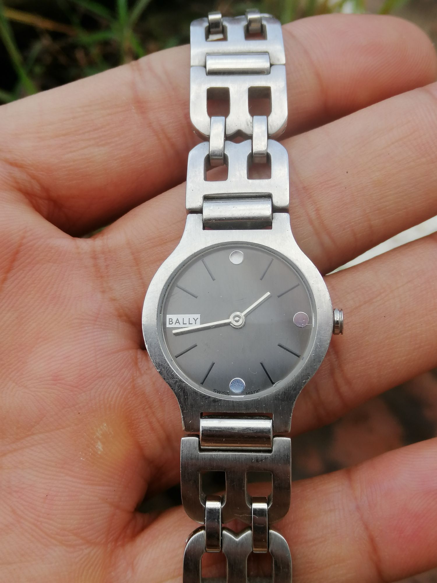Đồng hồ nữ hiệu BALLY của Thụy Sĩ