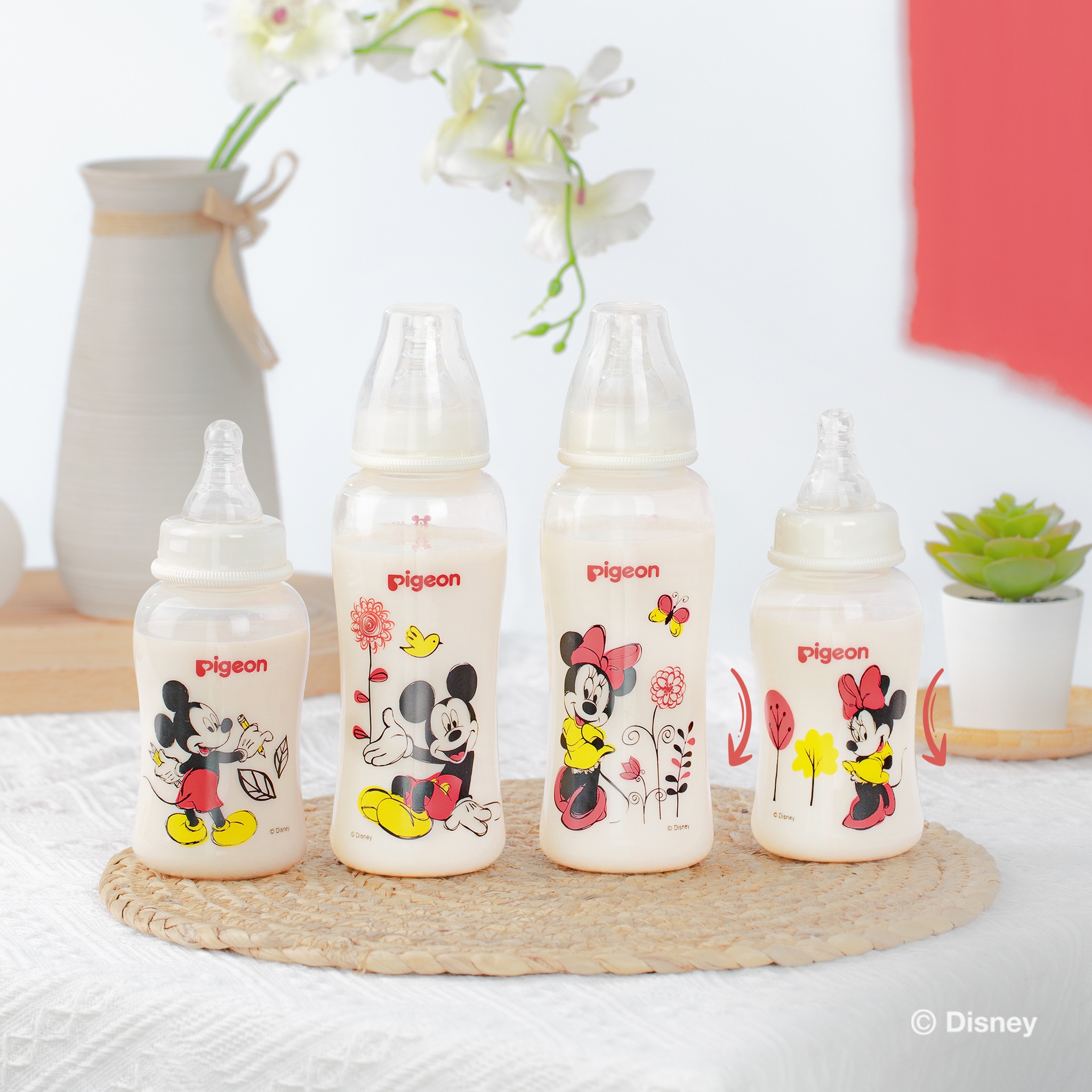 Bình sữa Pigeon PP Streamline hình chuột Mickey 250ml