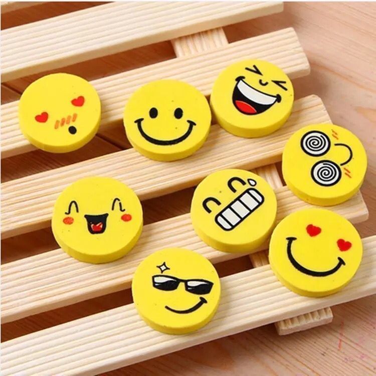 8 Cục Gôm tẩy cute hình mặt cười