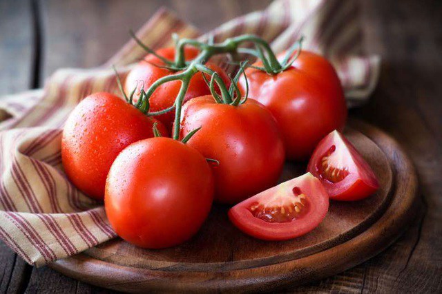 VIÊN UỐNG CÀ CHUA Tomato Plus Thái Lan dưỡng trắng da