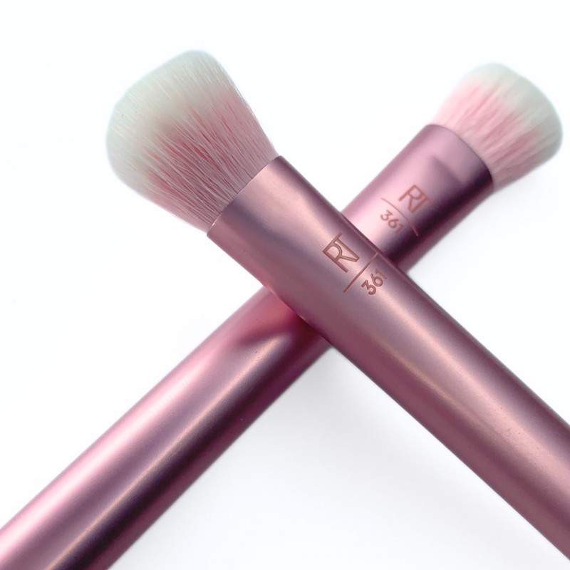 Cọ Tán Bầu Mắt Size Vừa RT REAL TECHNIQUES Daily Eye Medium Shadow
