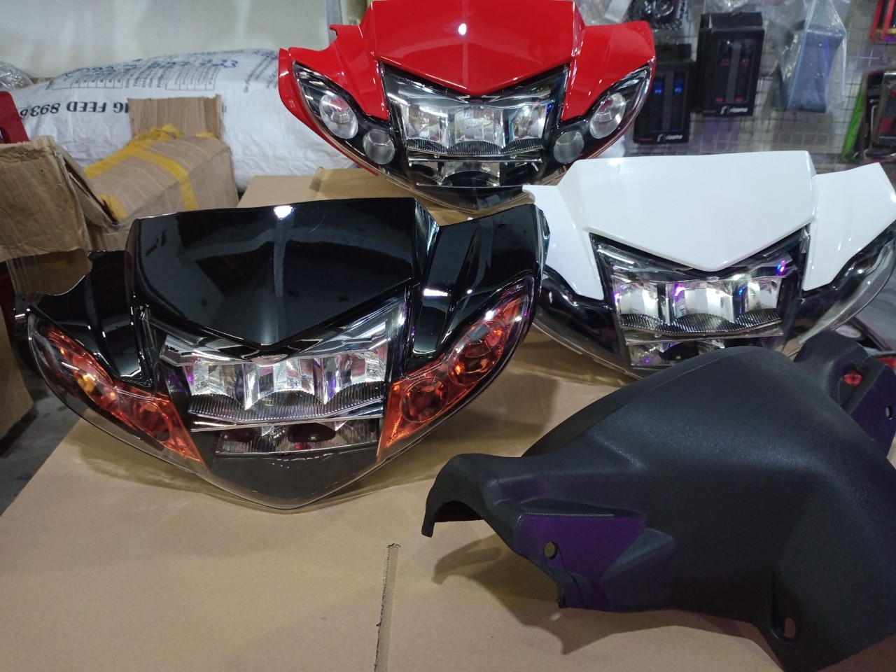 Complete Set of 2-Tier Headlights Installed with Sirius