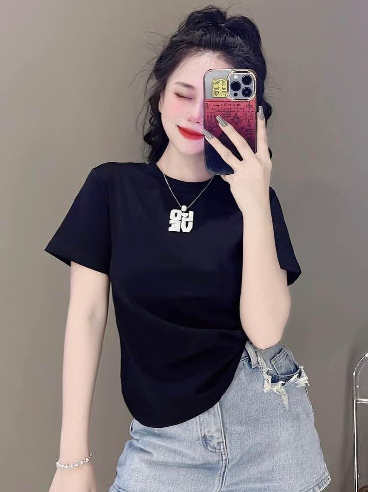 Áo thun nữ dáng ôm phối chữ nổi phom dài ( Mã chữ Love nhỏ dưới 55kg )