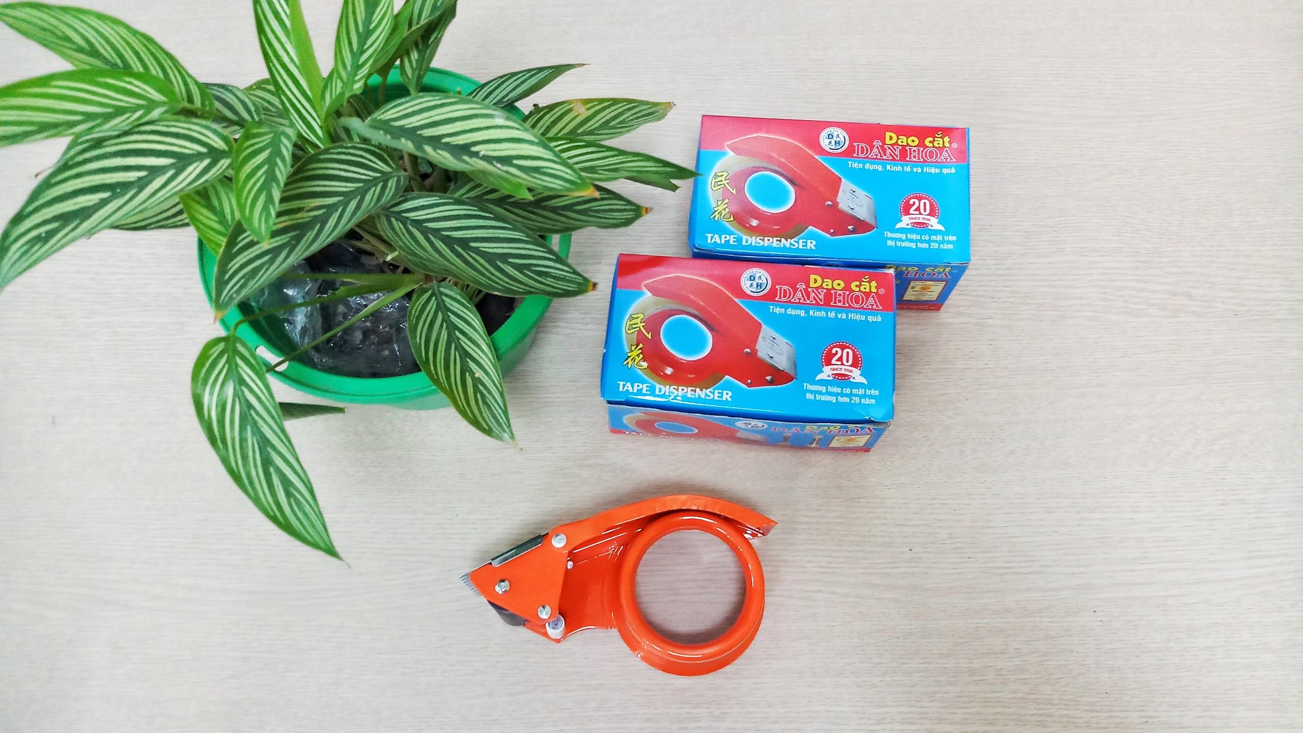 Cắt băng dính cầm tay Dân Hoa 5cm