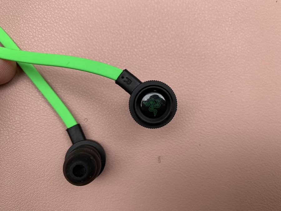 TAI NGHE chơi game RAZER HAMMERHEAD PRO V2