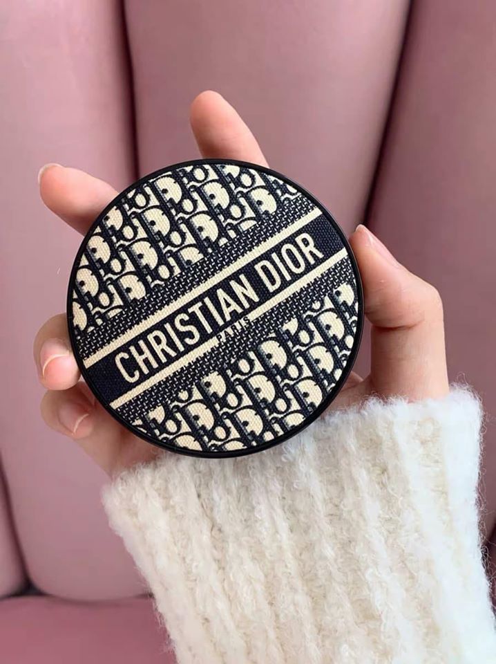 Cushion Dior bản Mania Limited