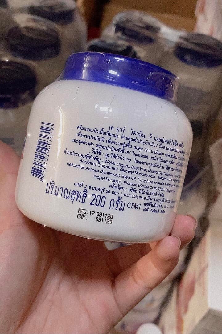 Kem Dưỡng Da Dưỡng Ẩm Vitamin E Thái Lan 200g