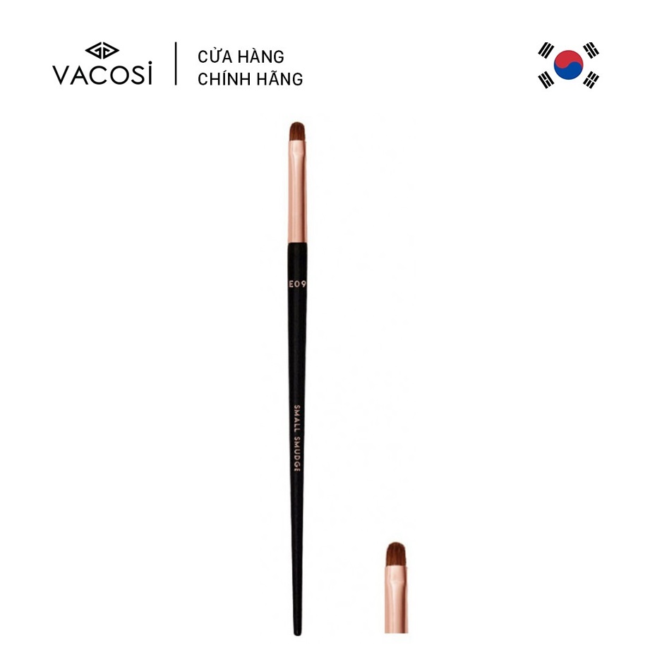 Vacosi Cọ Nhấn Đuôi Mắt Smudge Pro Brush E09