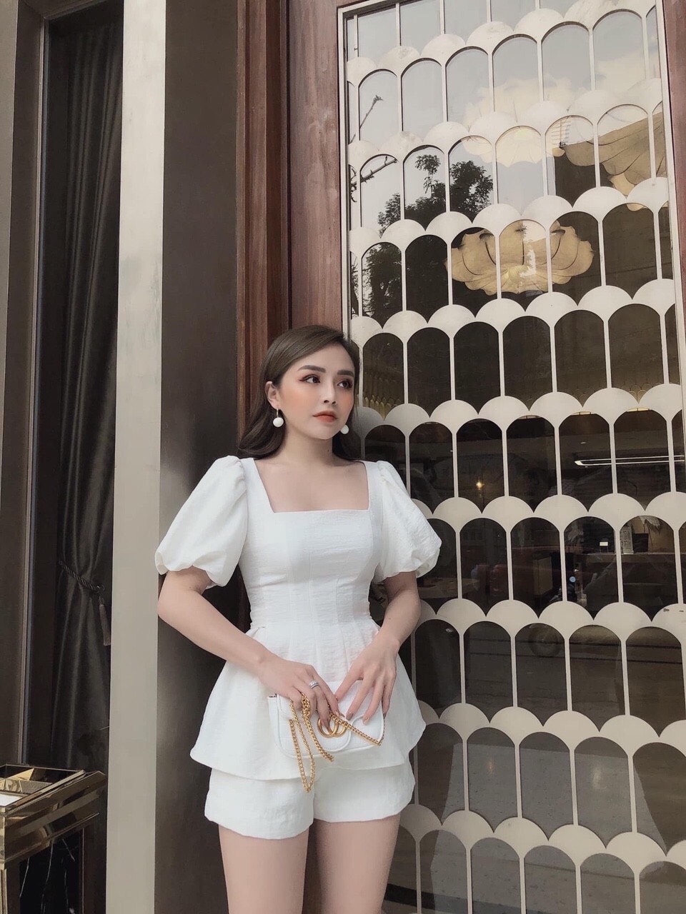 Set bộ nữ áo cổ vuông tay phồng nơ lưng kèm quần đùi
