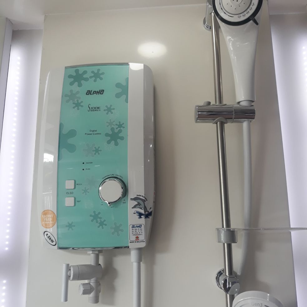 Máy tắm nước nóng nhập khẩu malaysia alpha S100E