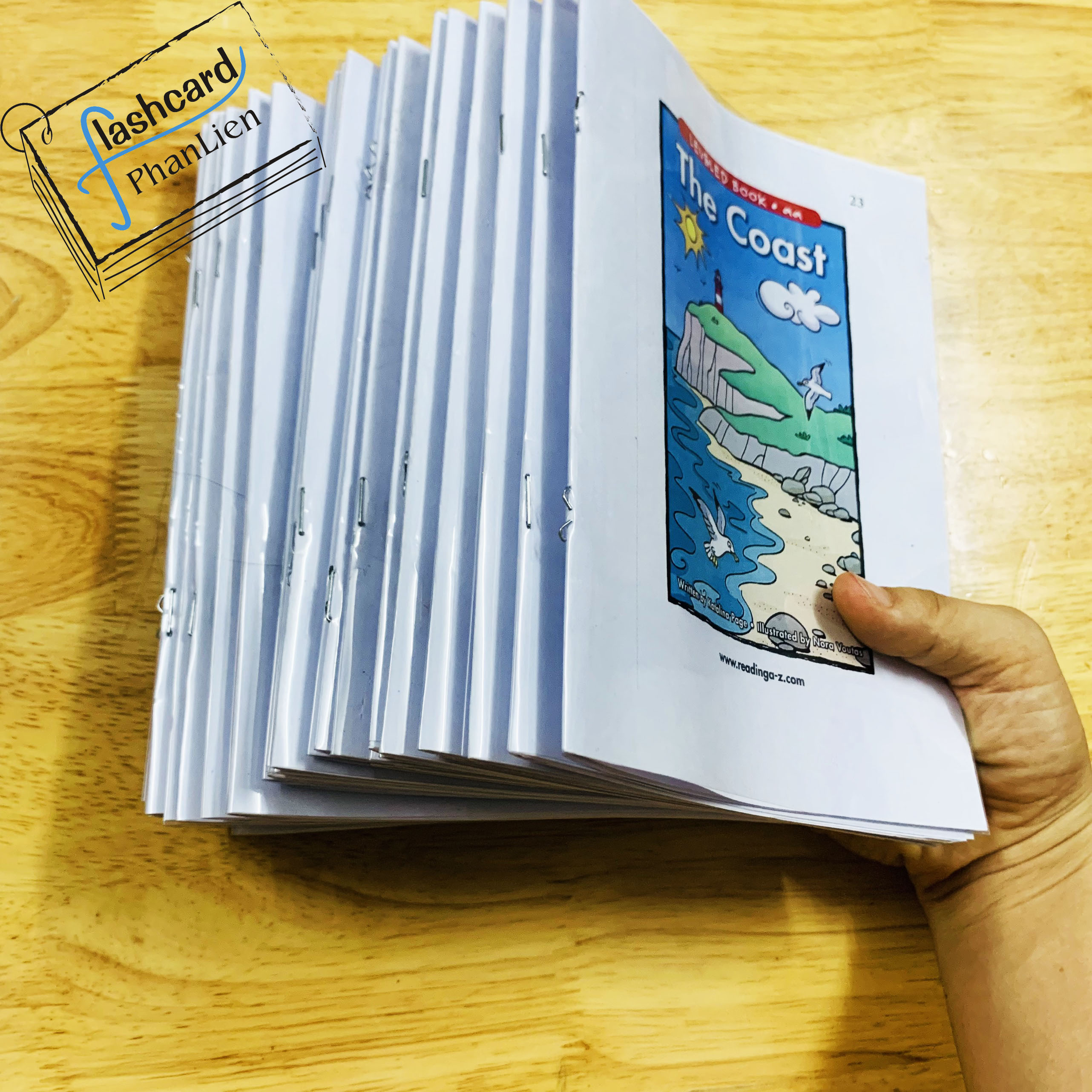 KÈM FILE NGHE - sách RAZKID nhiều cấp độ