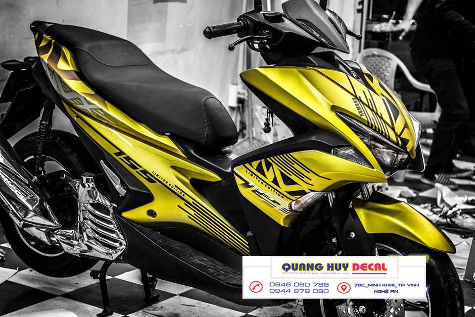 Tem trùm xe máy NVX vàng đen thiết kế slider - chế tem xe máy NVX thiết kế theo yêu cầu - Tem xe máy NVX rẻ đẹp và chất