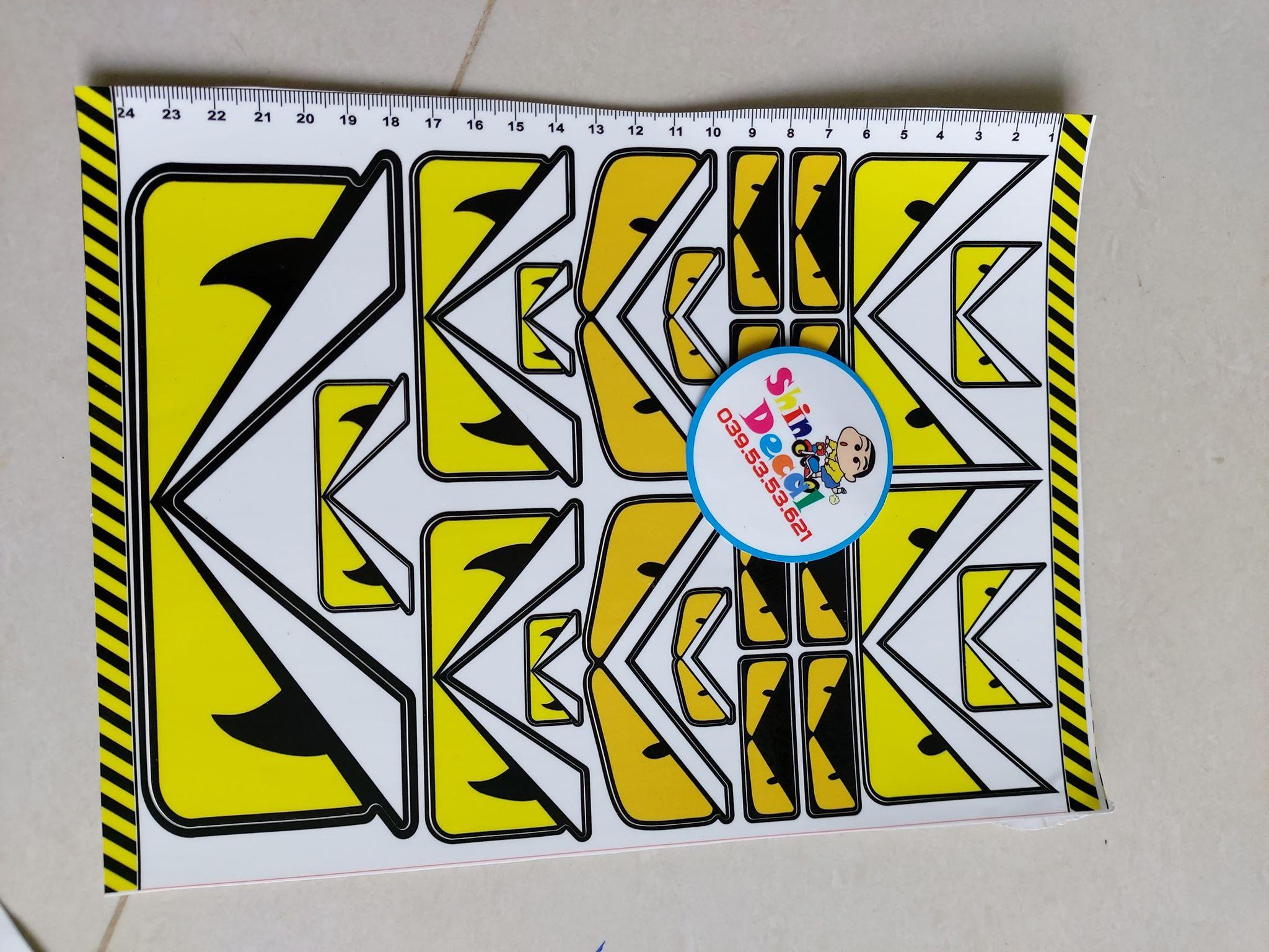 Tem Logo Mắt trọn bộ Kích Thước 18x25cm.