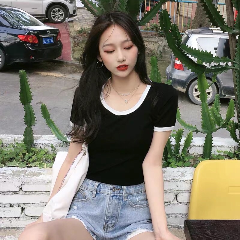 Áo kiểu croptop tay ngắn cổ tròn phối màu basic