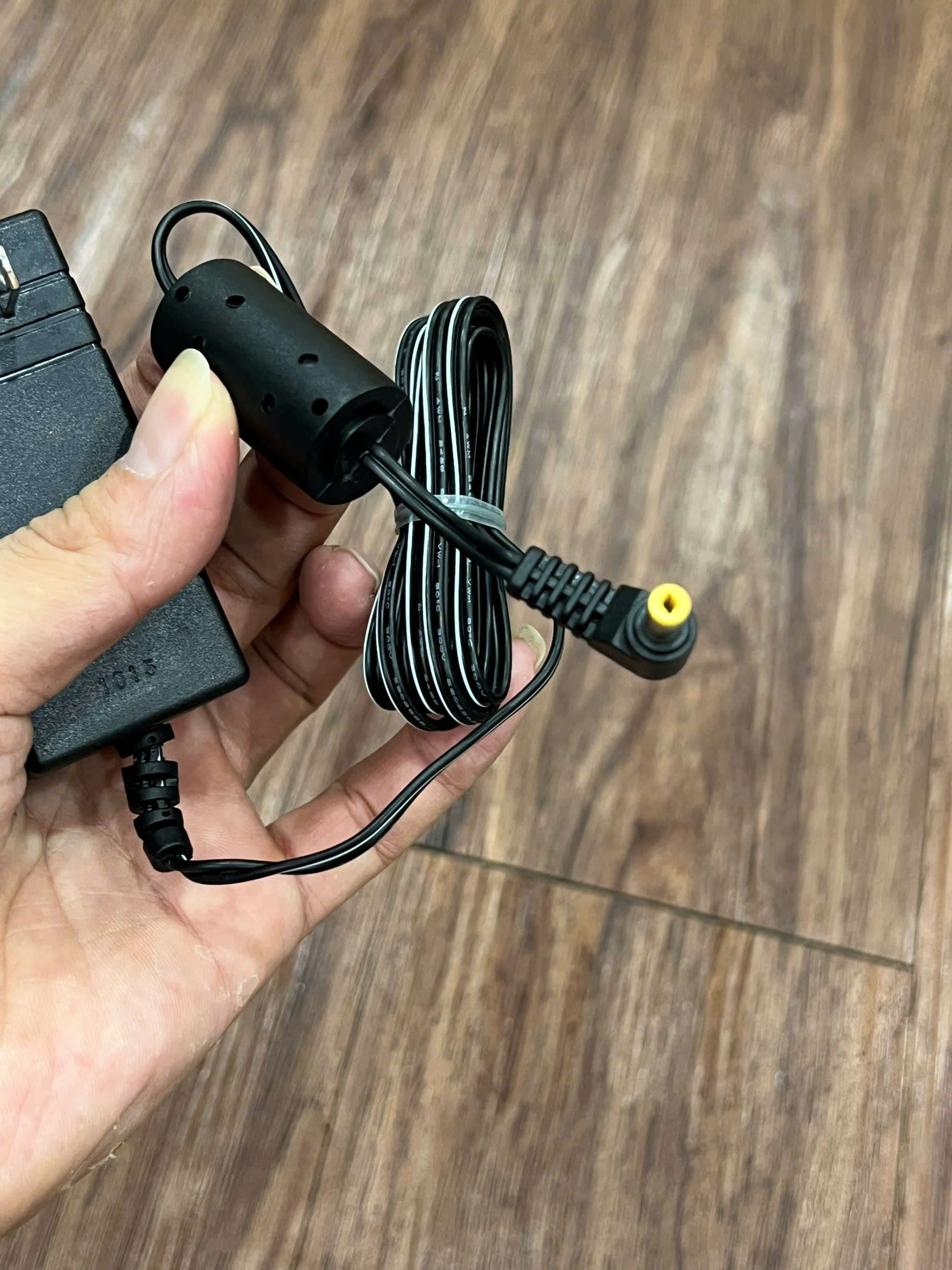 dây nguồn đàn 9.5v cho casio. CTK-240