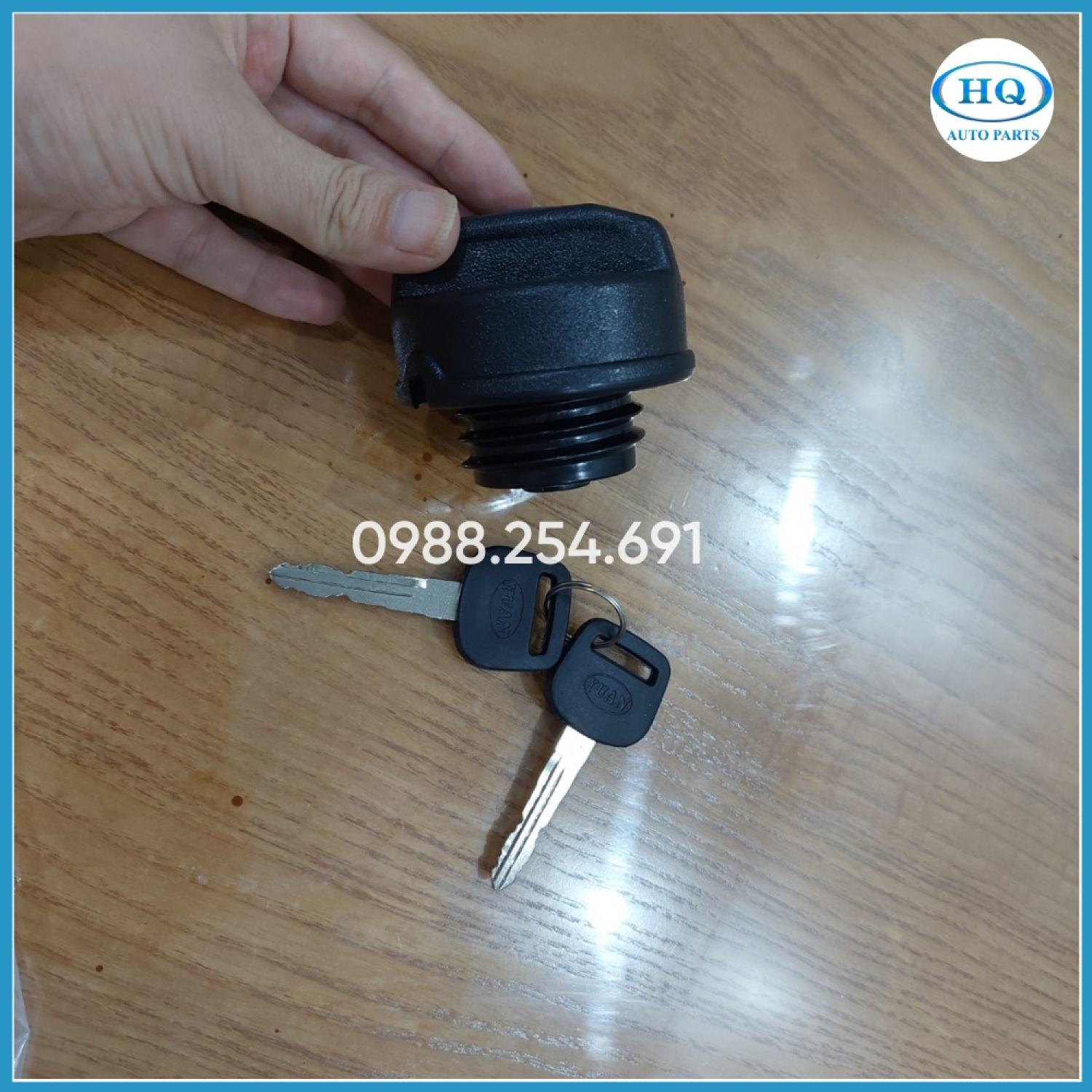 Nắp bình xăng Thaco 750, Thaco 800 (loại có khóa)