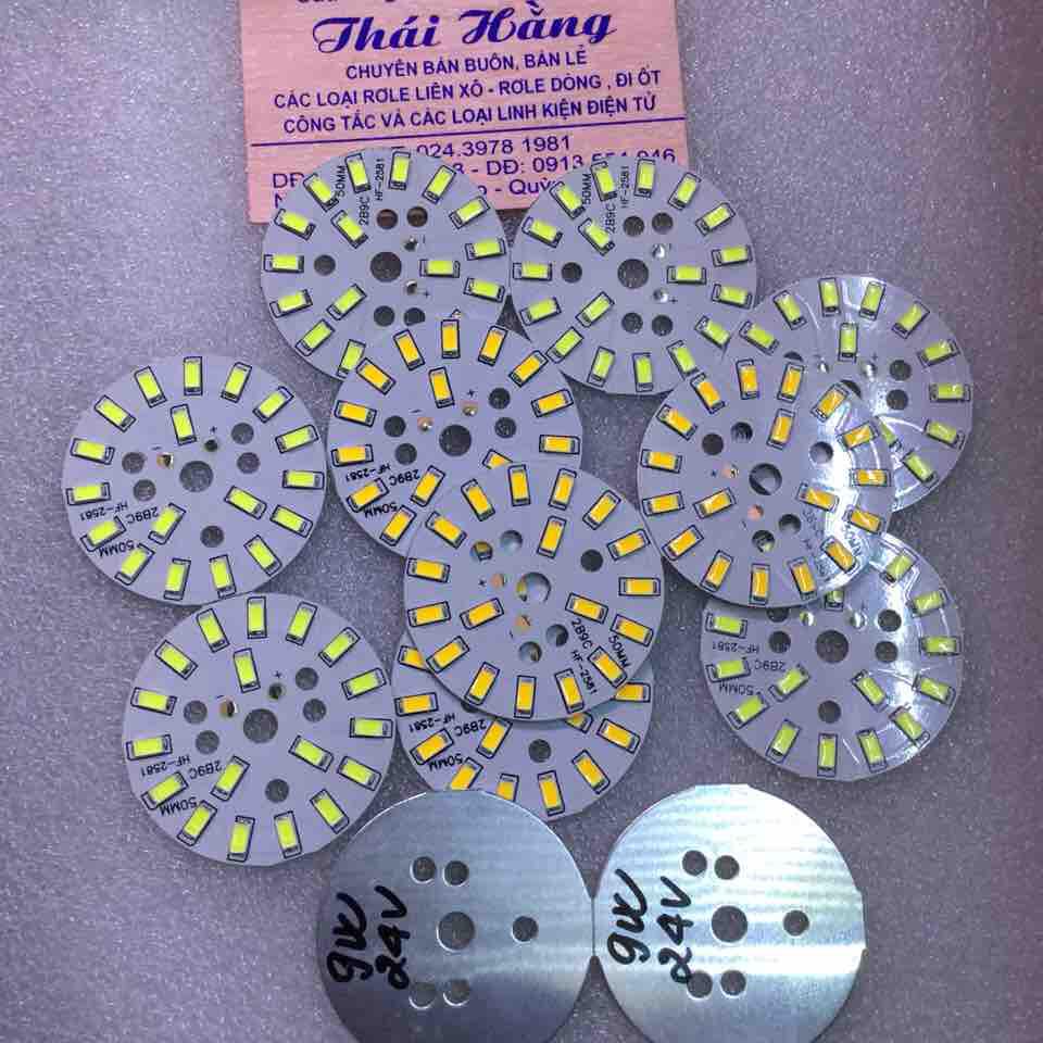 2 miếng led tròn 9 W /24 v ( màu trắng và vàng ấm )