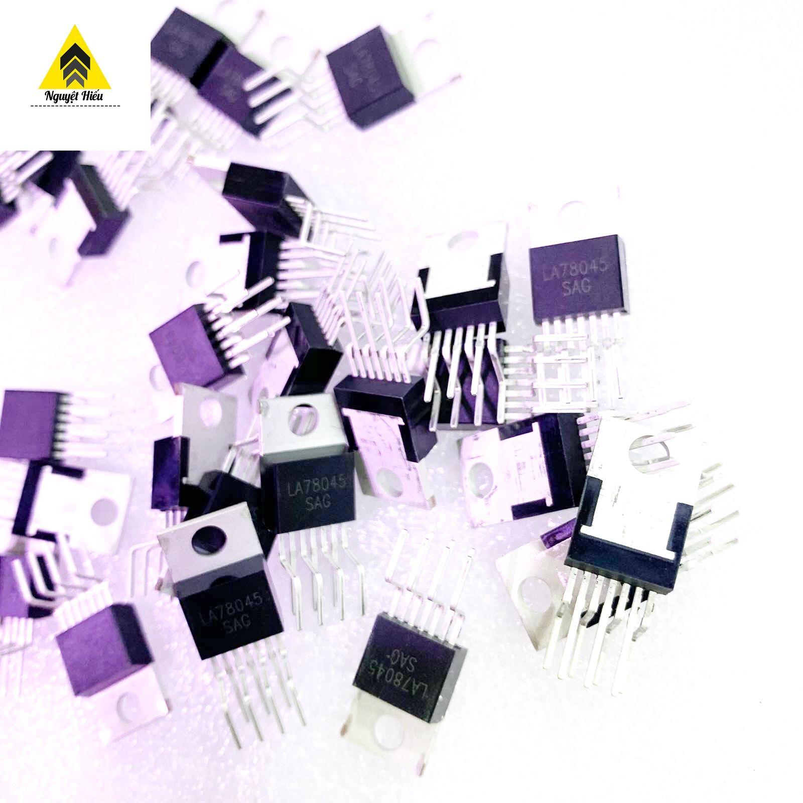 2 con ic LA78045