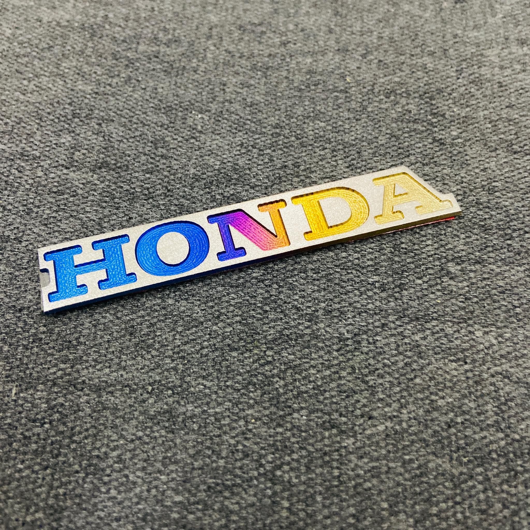 [CỰC HOT]T TEM HUY HIỆU,LOGO CHỮ HONDA TITAN TRANG TRÍ DÁN XE SIÊU CHẮC (100% TITAN)