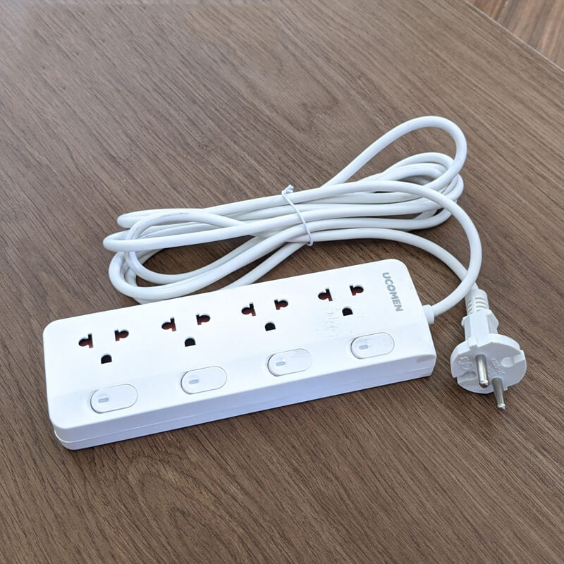 Ổ cắm điện thông minh - 04 công tắc độc lập - An toàn - Sang trọng - Cao cấp Ucomen PMS-VN1-04K4S