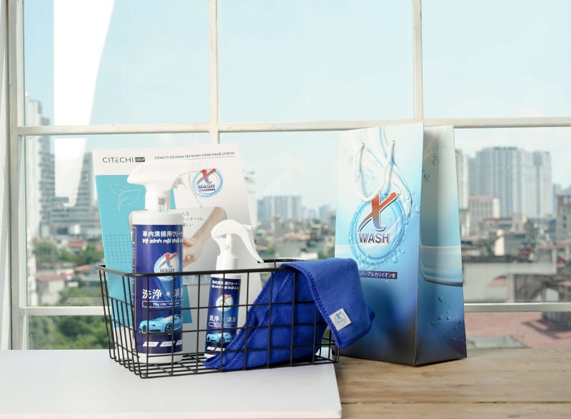 XWASH FOR CAR - Nước Tẩy Rửa Nội Thất Ôtô- Khử Mùi - Diệt Khuẩn Số 1 Nhật Bản ( TẶNG KHĂN LÔNG CỪU )