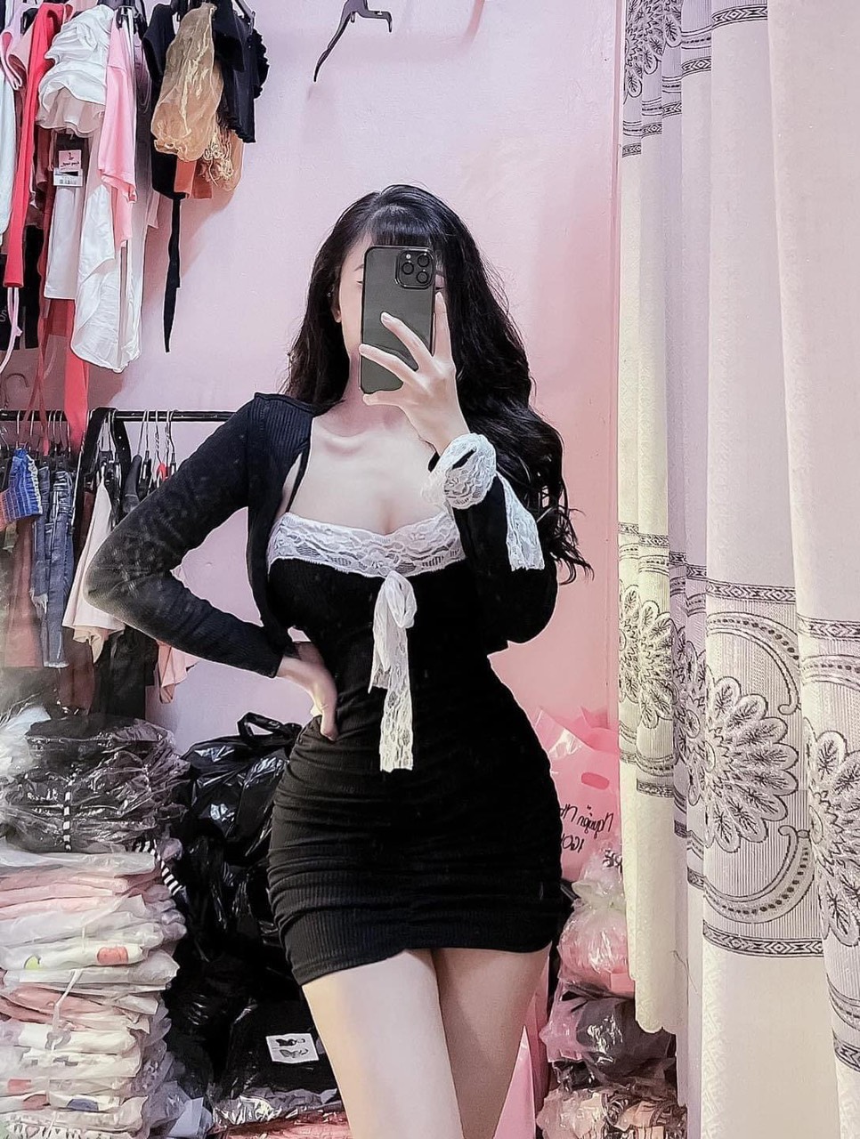 Sét đầm 2 dây nhúm nhúm viền ren ôm body kèm áo khoác tay ren cực xinh , chất thun gân mềm mịn
