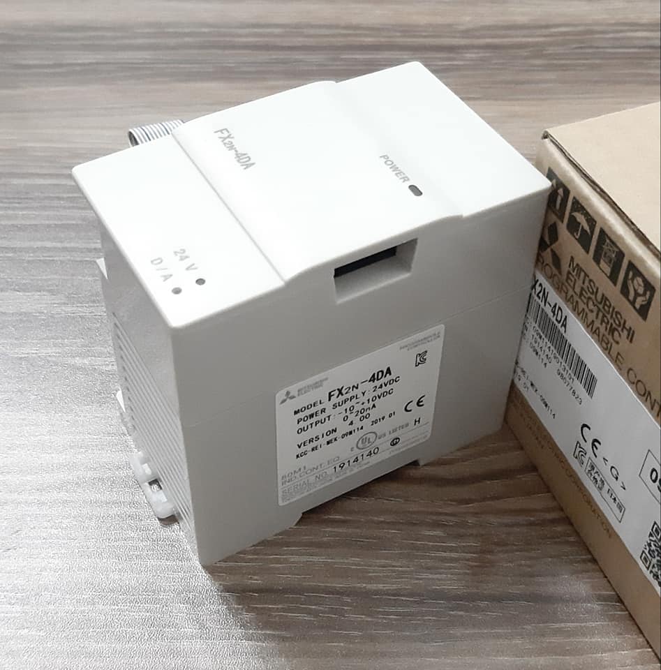 Module analog output FX2N-4DA