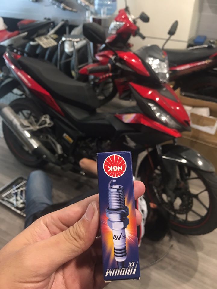 [Motoworld Phân Phối] NGK Bugi CPR9EAIX-9 Iridium IX