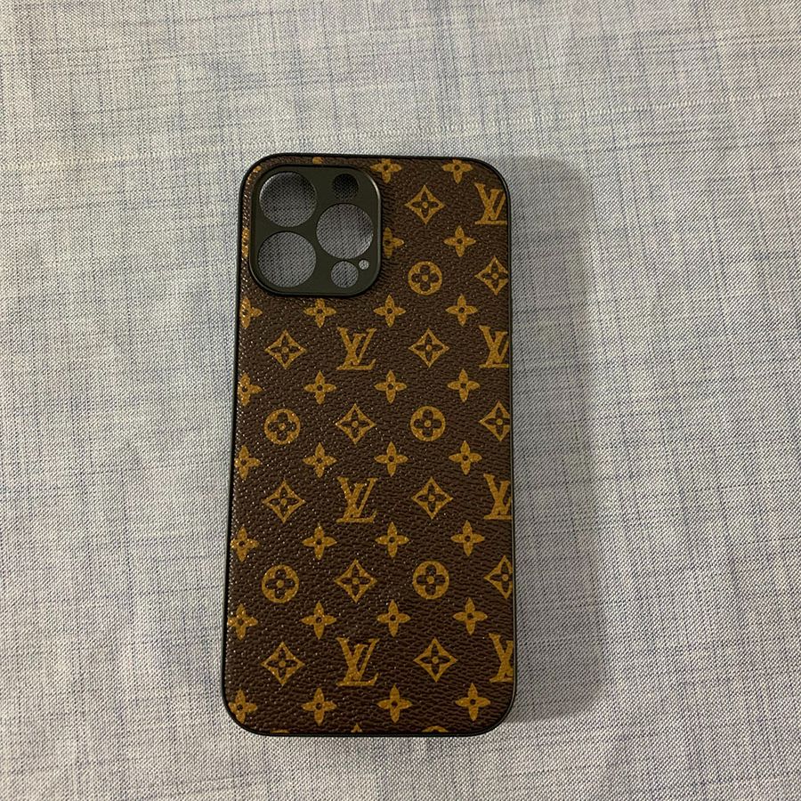 Ốp lưng giả da LV cho IPhone 13-13 Pro-13 Pro Max