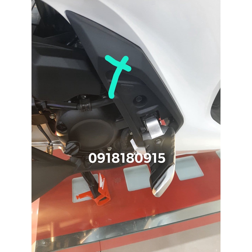 Ốp để chân sau sh 350i honda