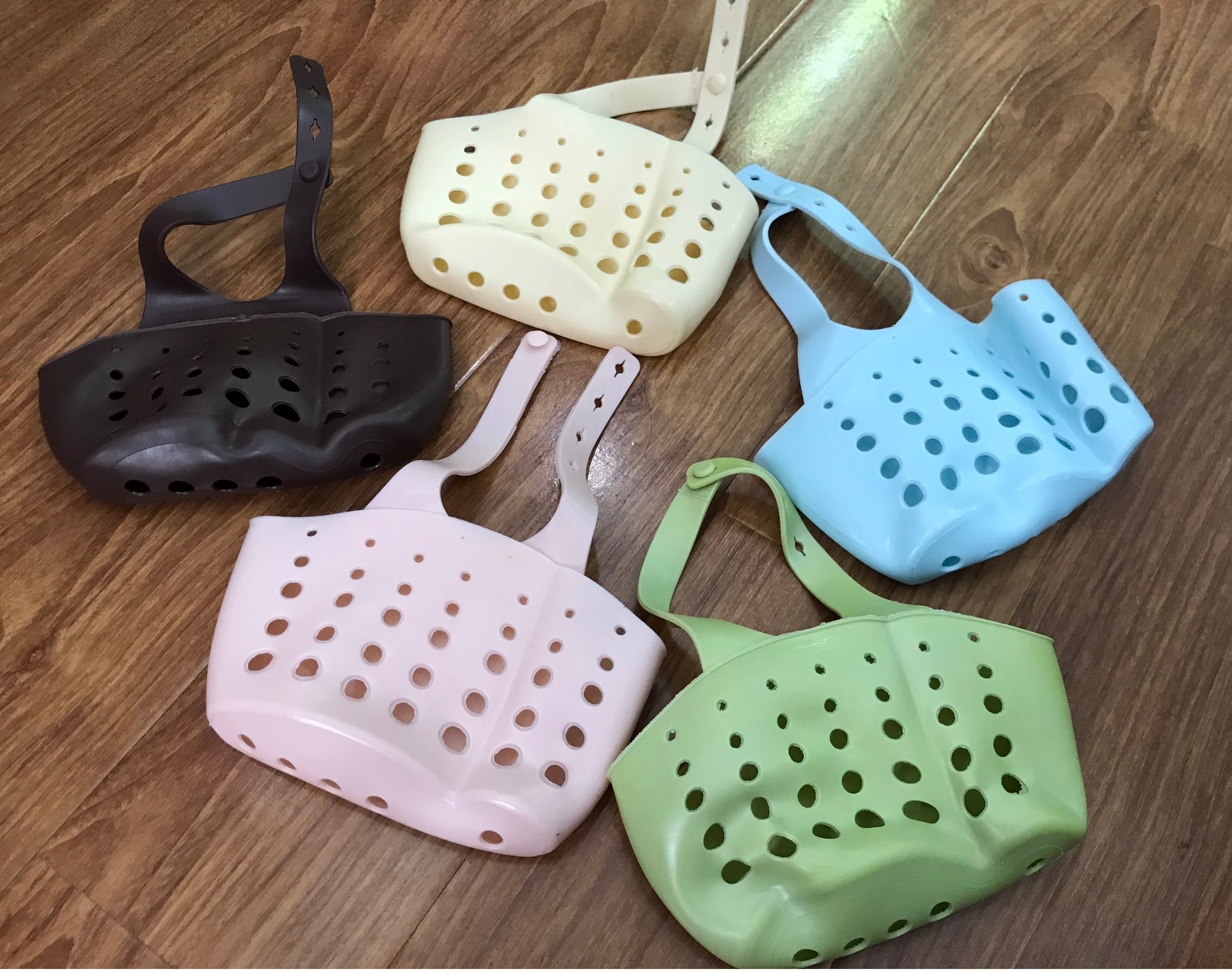 Giỏ đựng giẻ rửa bát bằng silicone tiện dụng (màu giao ngẫu nhiên)