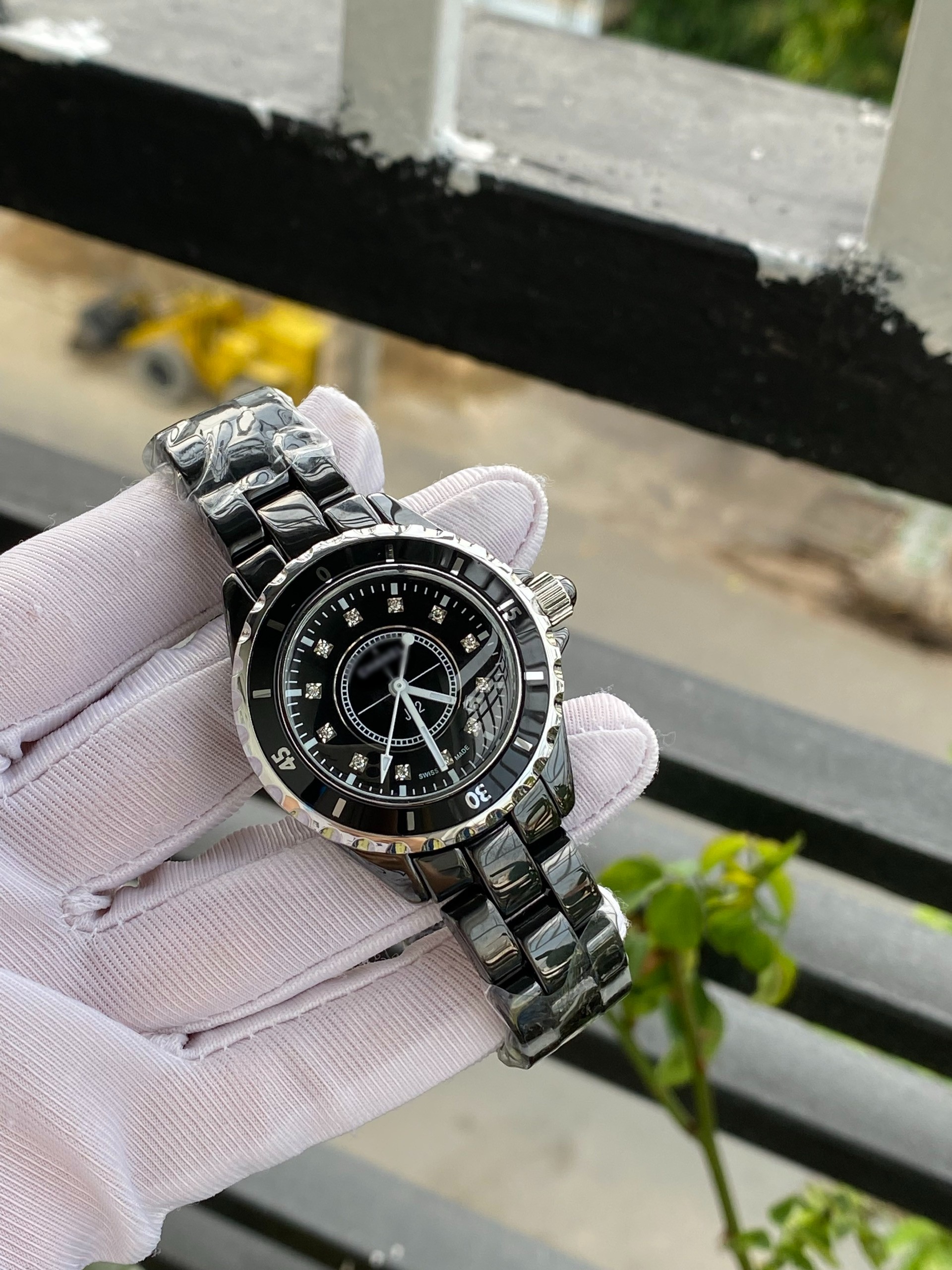 [HCM]Đồng hồ nữ CHỜNEL dây đá ceramic màu đen - mặt đính đá - size 34mm(DNHJ12B)