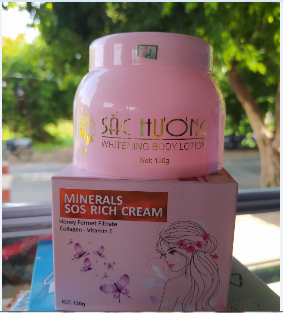 Kem Dưỡng Trắng Da Body Chống Nắng Sắc Hương Collagen 130g