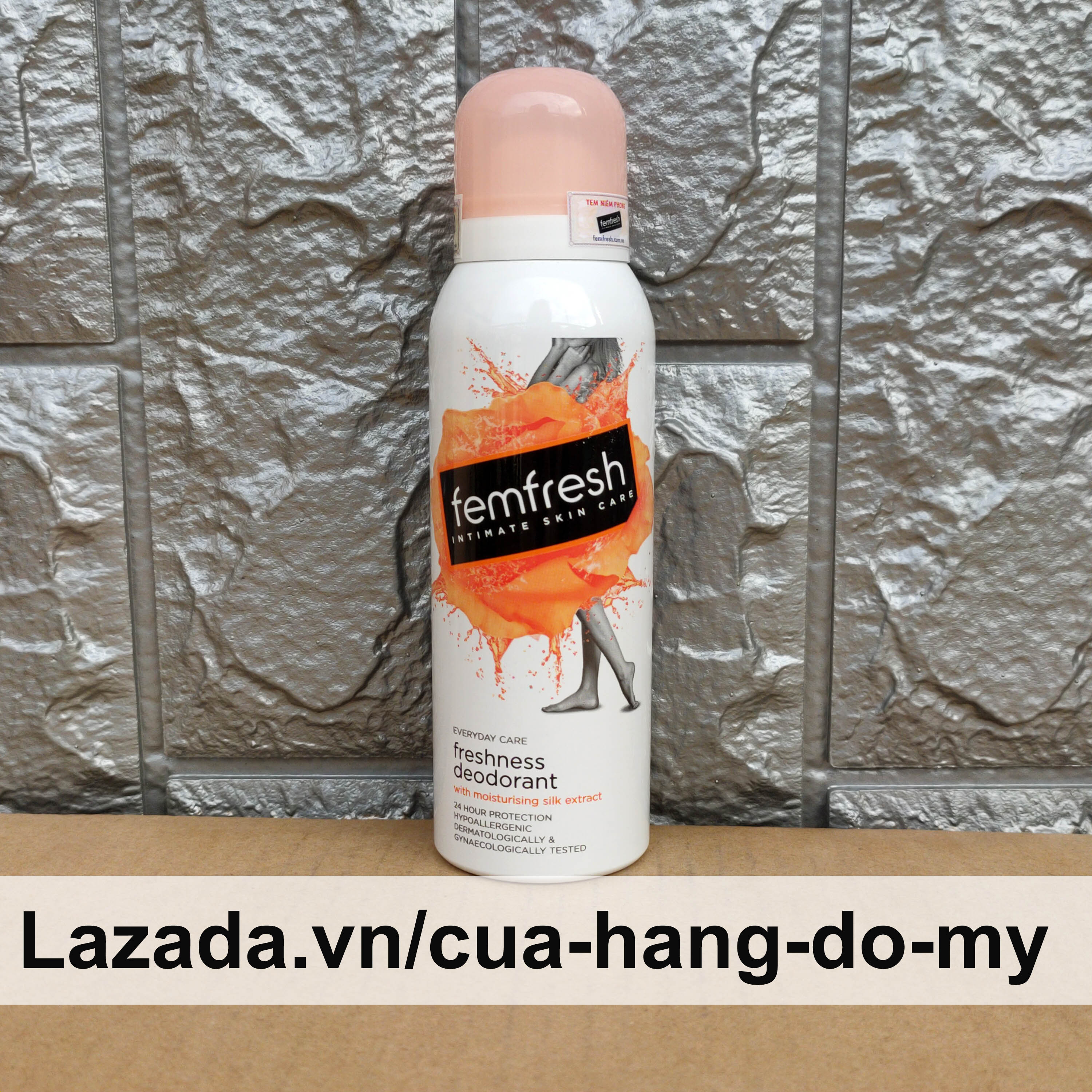 Xịt Thơm Mát Vùng Kín Cao Cấp Femfresh Everyday Care 125ml Màu Cam freshness Deodorant Spray của Anh Quốc - Shop Hong1008