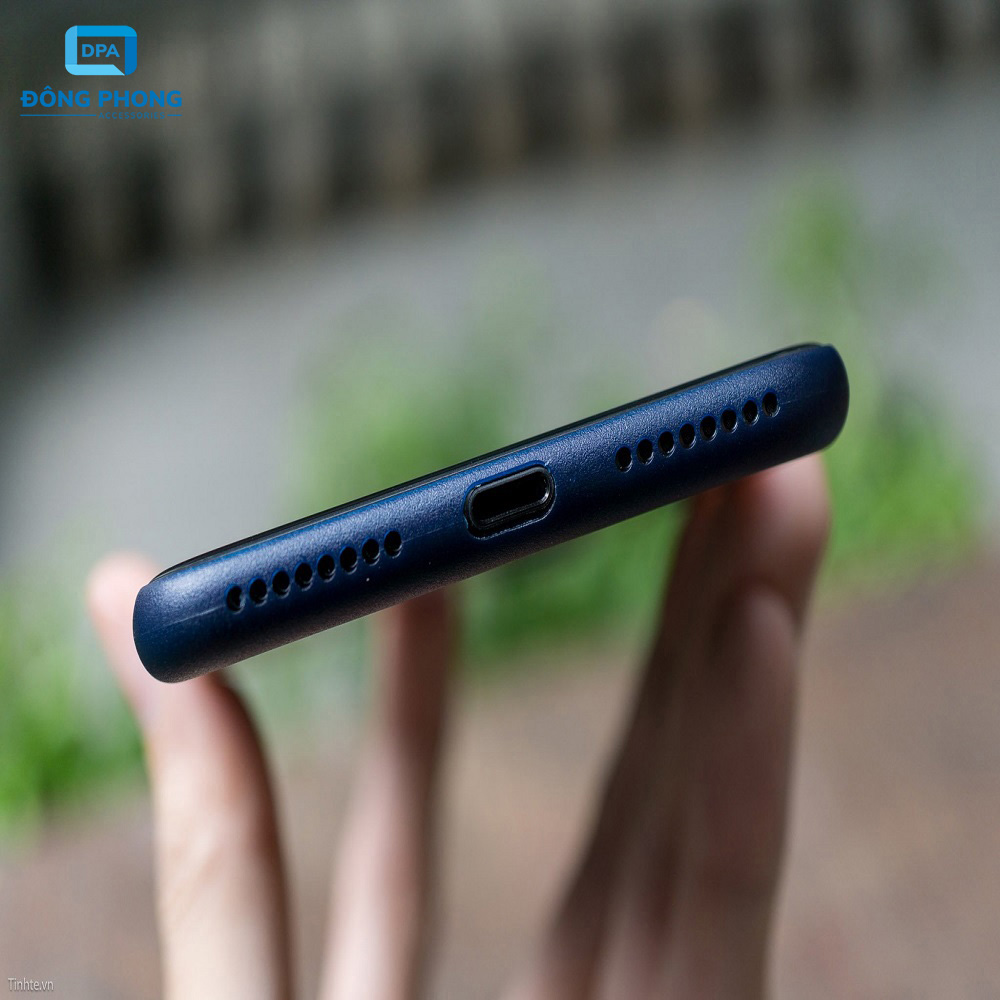 Ốp Lưng iPhone Siêu Mỏng Trong Nhám UniBody