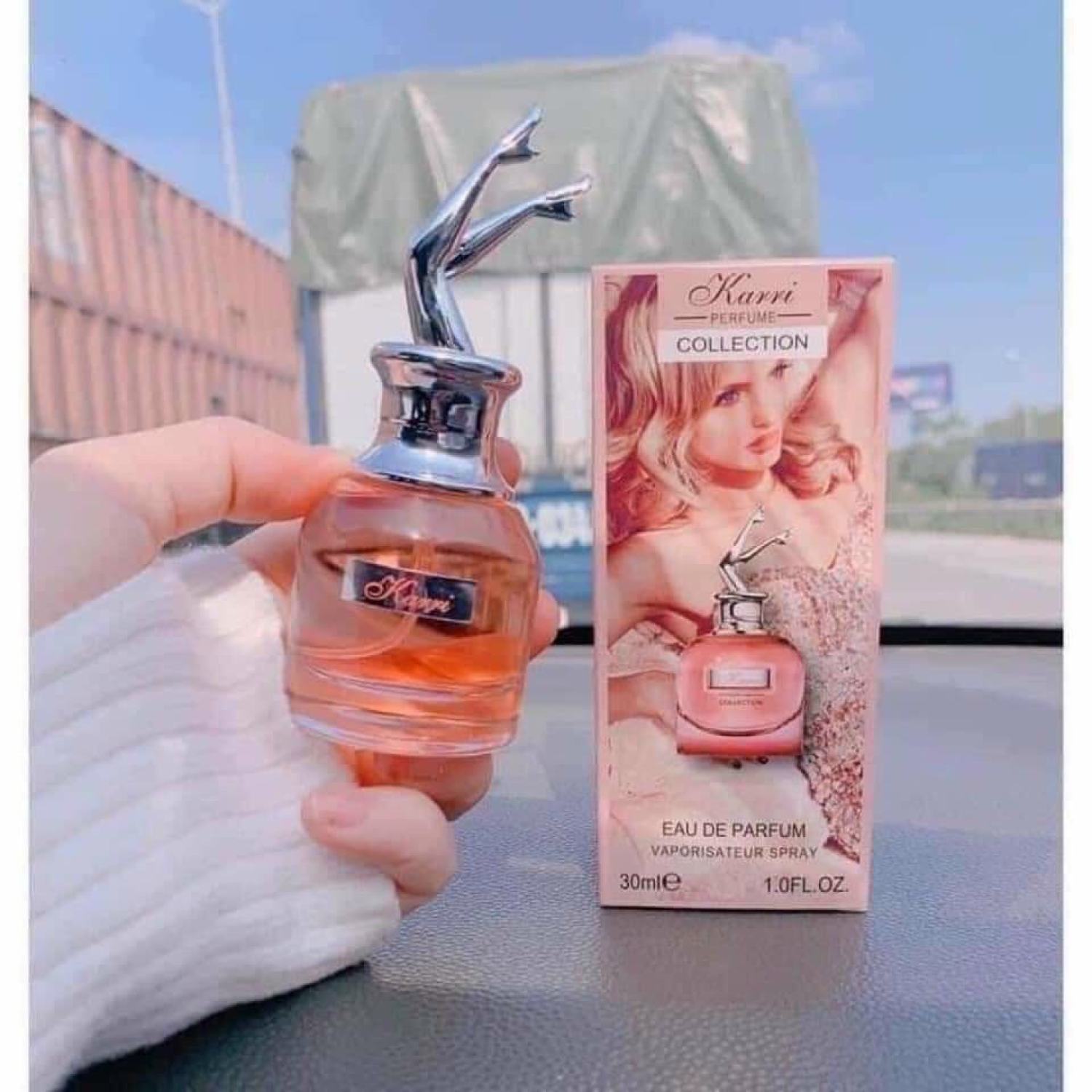 Nước Hoa Karri Chân Dài 30ml