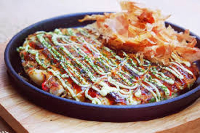 Japanese pancake (with sauce)