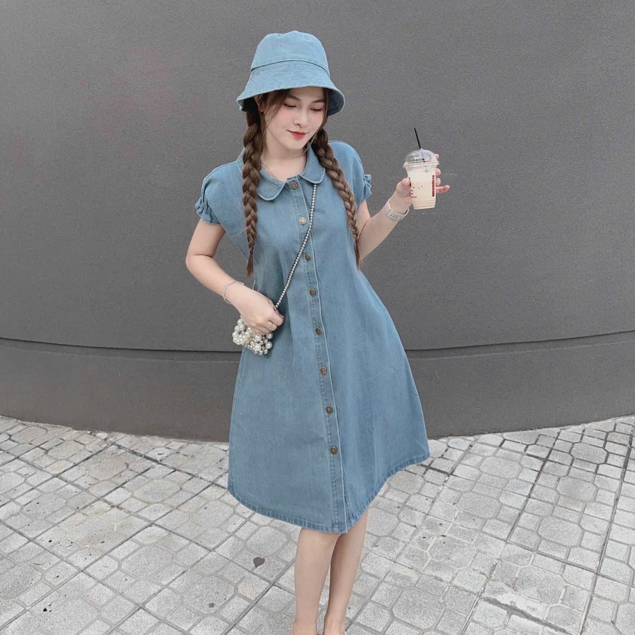 Đầm jean cổ bèo ngắn tay phối nút dễ thương, Đầm thời trang ngắn tay phối nút cổ bèo xinh xắn, Đầm siêu HOT cổ bèo ngắn tay phong cách DX