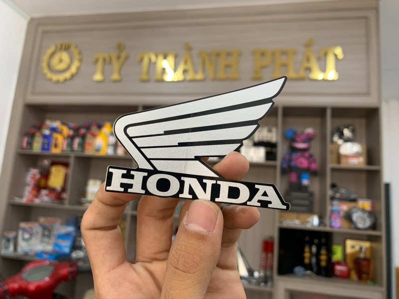 Tem cánh chim Future 125 Đen Trái