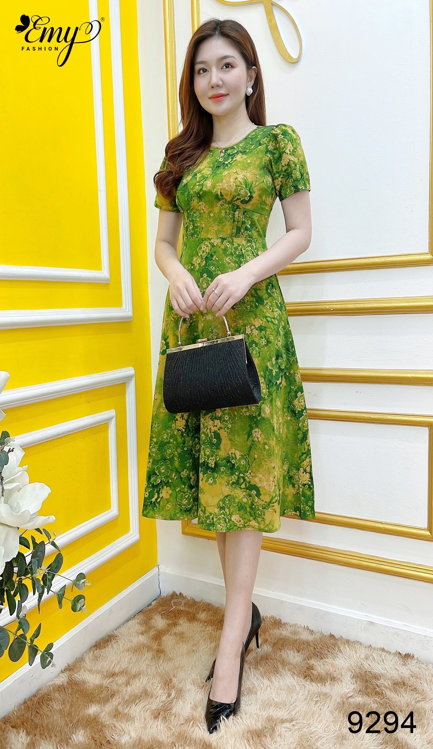 Đầm EMY EM9294 Xoè Hoa Xanh Loang