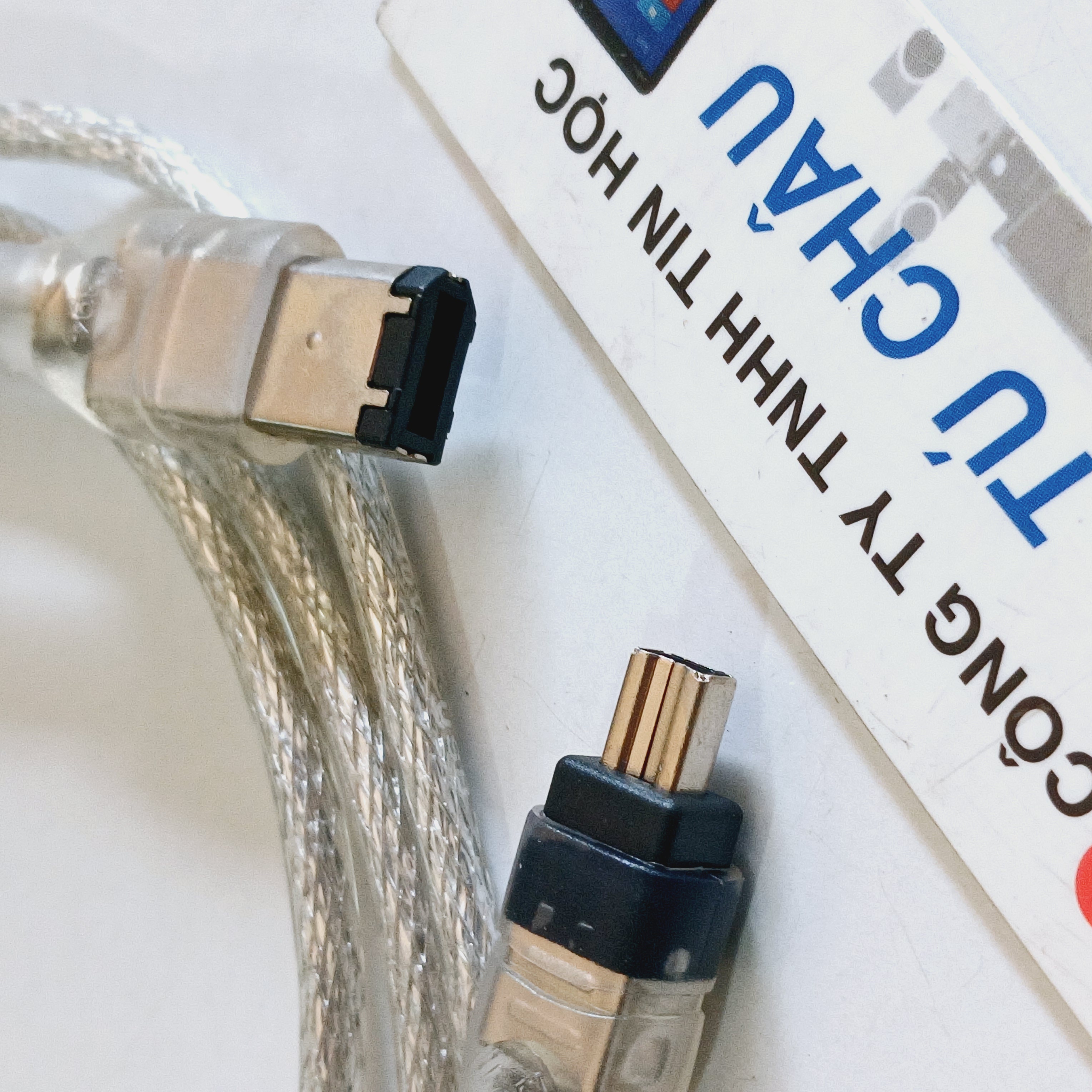 Cáp 1394 / Đầu 6 Pin ra 4 Pin (Cáp 1394 Firewire 600 ra Firewire 400), Cáp dài 1.5M