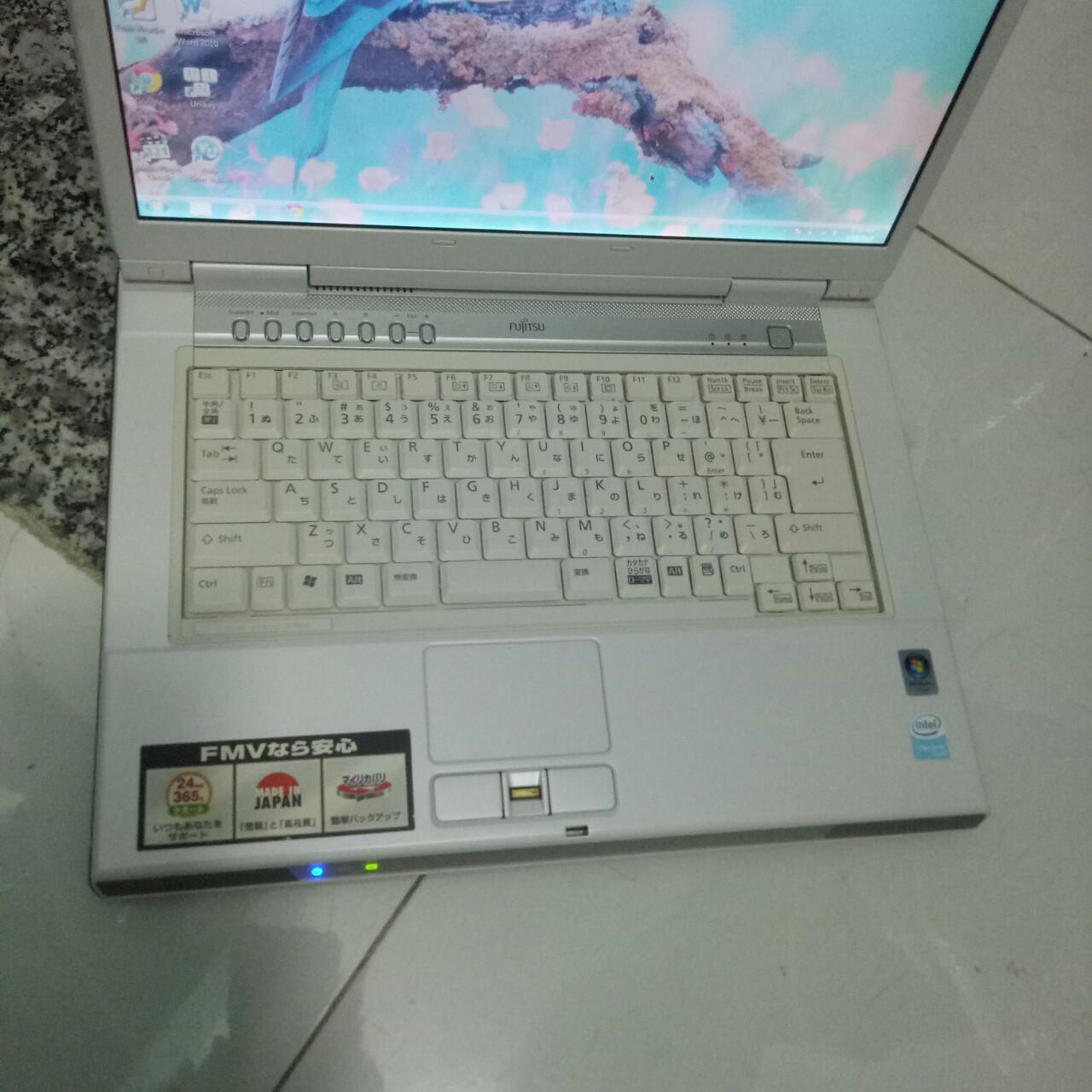LAPTOP KHO FUJISU JAPAN